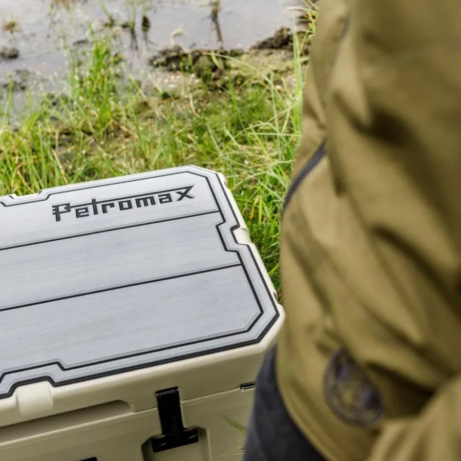 adhesion_pad_cool_box_2.webp Outlet Adhesion pad cool box Cool Boxes