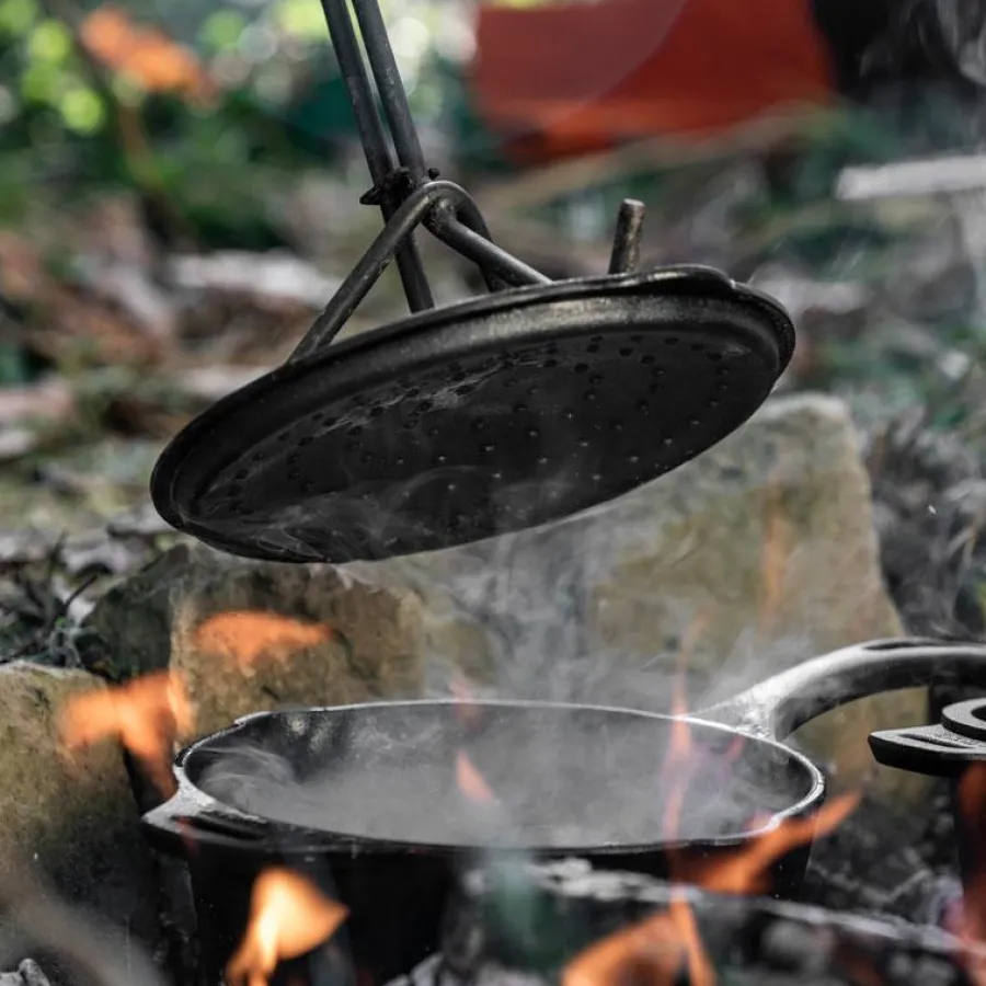 New Cast iron casserole Dutch Oven