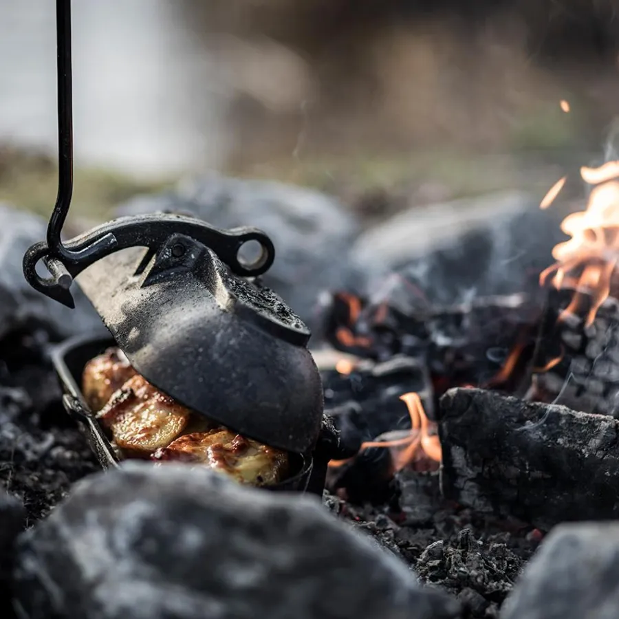 Flash Sale Cast iron potato roaster Cast Iron Molds | Dutch Oven