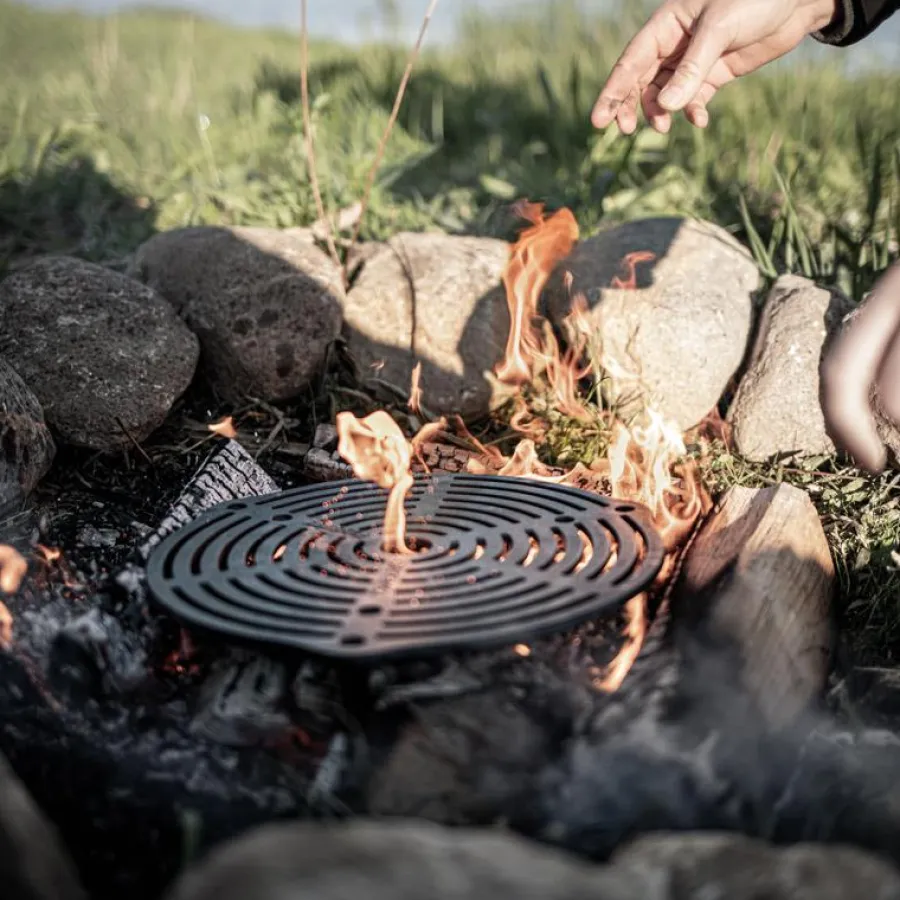 cast_iron_stacking_grate_3.webp Outlet Cast iron stacking grate Campfire Utensils | Pans