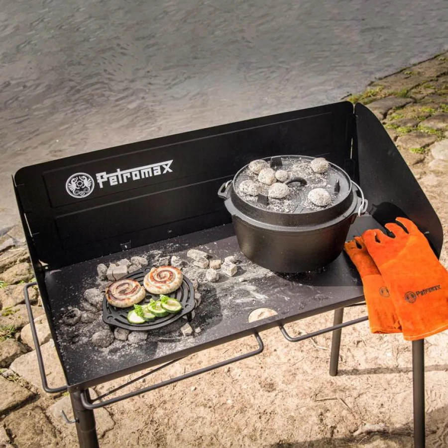 dutch_oven_table_2.webp Fashion Dutch Oven table Dutch Oven
