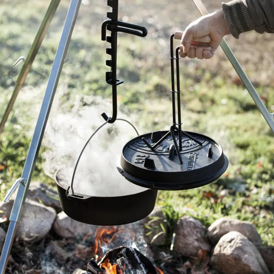 professional_lid_lifter_2.webp Best Sale Professional lid lifter Dutch Oven