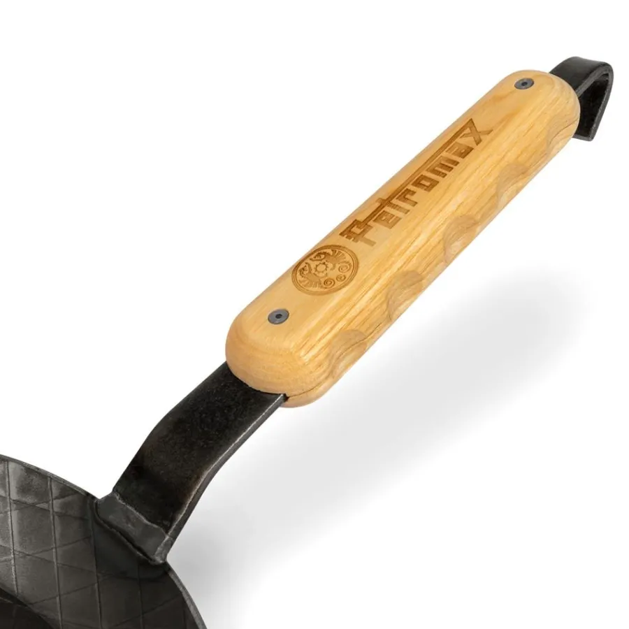 New Wooden handle wrought iron pans Pans