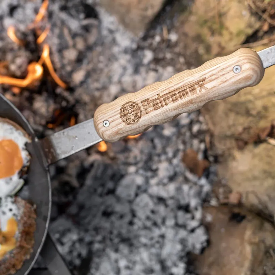 wooden_handle_wrought_iron_pans_2.webp New Wooden handle wrought iron pans Pans